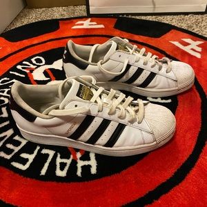 Adidas shell toe